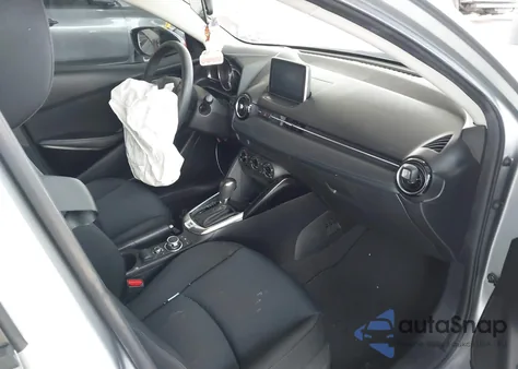 2016 Scion Ia z USA, uszkodzony, nr VIN 3MYDLBZV9GY143582